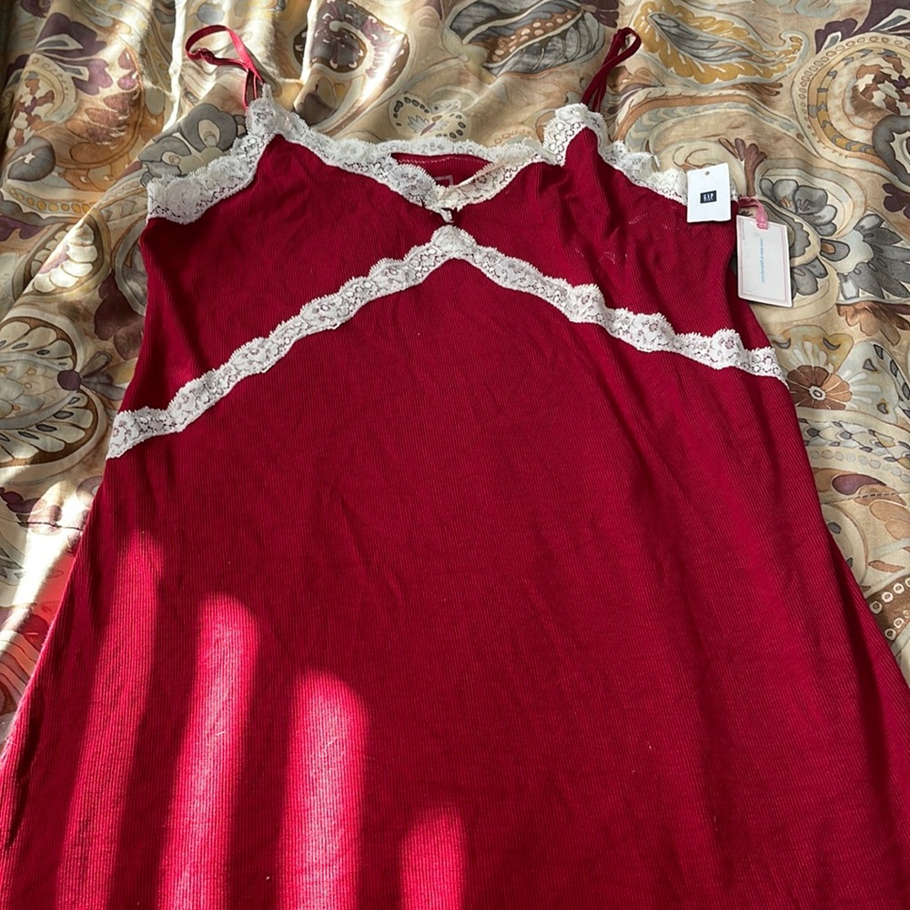 Gap nightgown